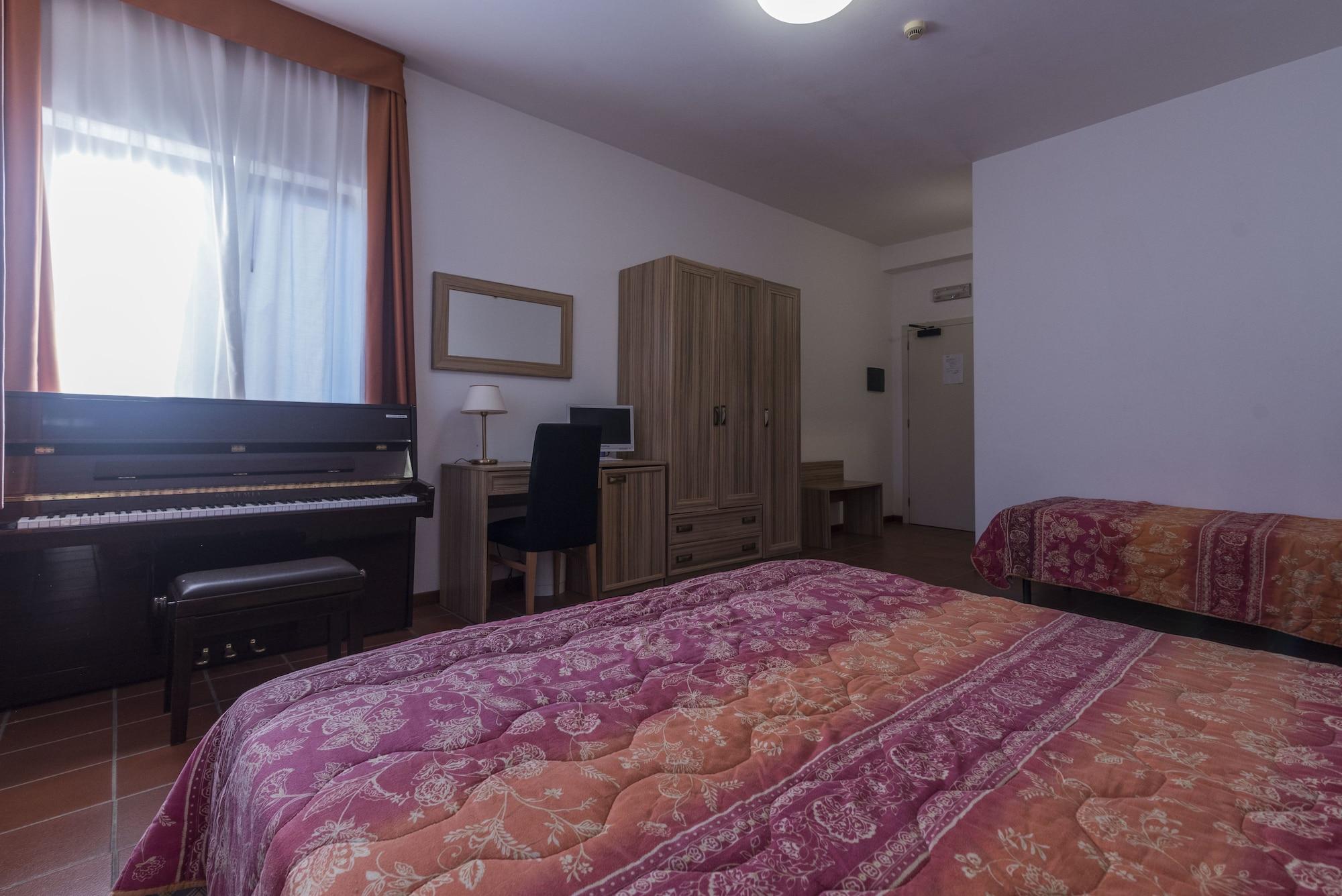 Hotel Villa Del Cardinale Norma Екстериор снимка